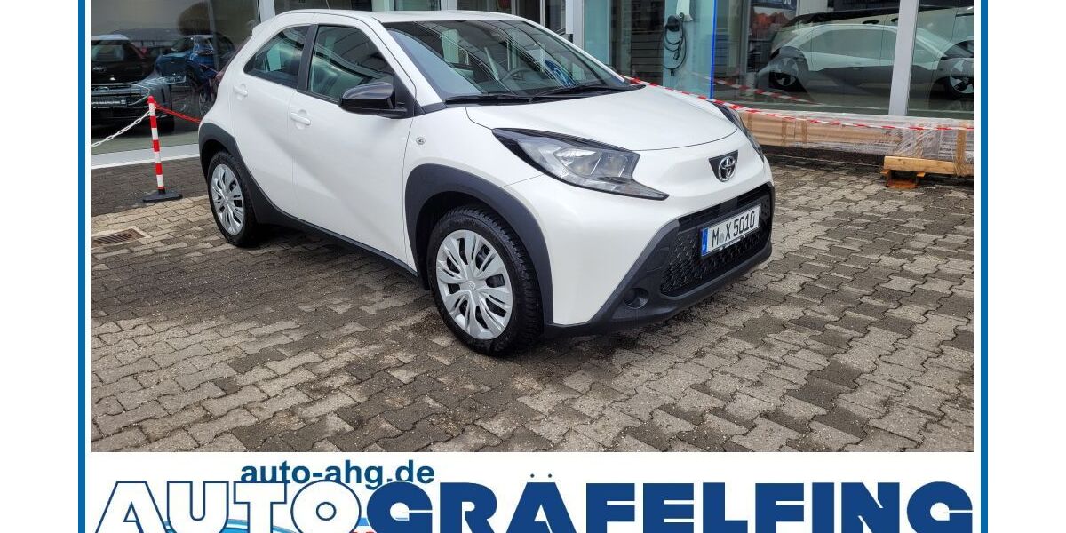 Toyota Aygo (X) 8.278 km 14.980 &euro; Gräfelfing 82166