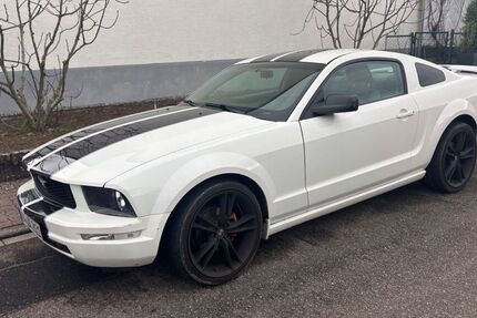 Ford Mustang 100.000 km 15.500 &euro; Eggenstein 76344