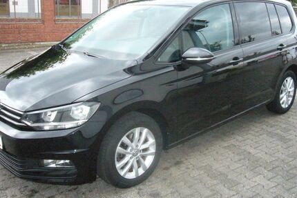 VW Touran 128.700 km 15.499 &euro; Langen 63225