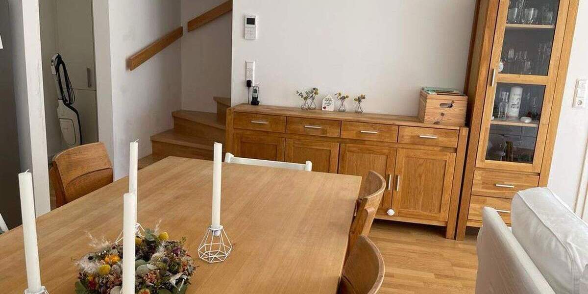 Mehrfamilienhaus, Wohnhaus Baden - Baden Innenstadt - 4 Zimmer, 127 m&sup2;, 1.850&euro; | Angebot:25043479