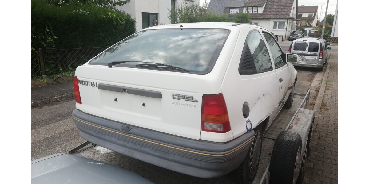 Opel Kadett E 89.000 km 1.500 &euro; Worms 67547