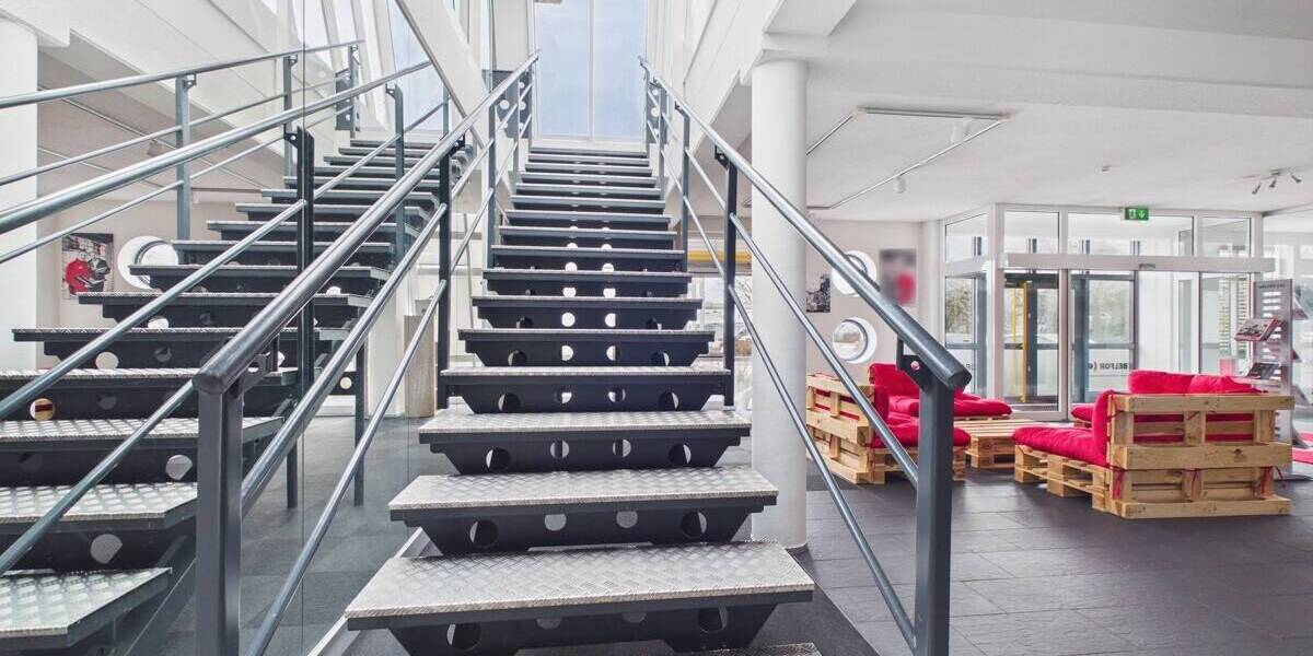 Gewerbeobjekt Neutraubling - 1.641.600&euro; | Angebot:25929471