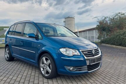 VW Touran 222.500 km 3.990 € Radeburg 01471