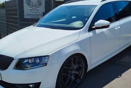 Skoda Octavia 87.000 km 10.990 &euro; Bleicherode 99752