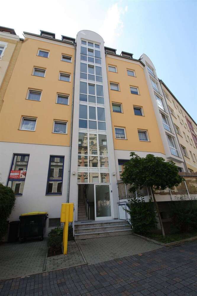 Wohnung zum Mieten in Plauen 298 € 60.14 m²