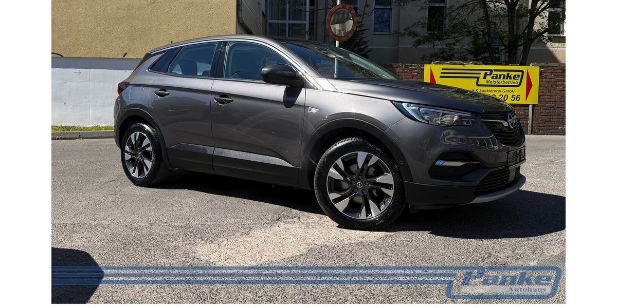 Opel Grandland Innovation*AHK*E-Koffer*Pano*Car-Play* 169.817 km 10.890 &euro; Berlin 13187