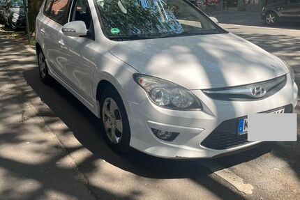 Hyundai i30 235.300 km 2.300 &euro; Köln 50670