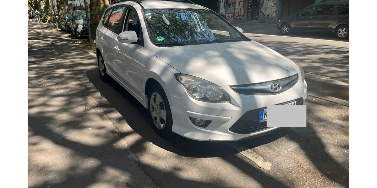 Hyundai i30 235.300 km 2.300 &euro; Köln 50670