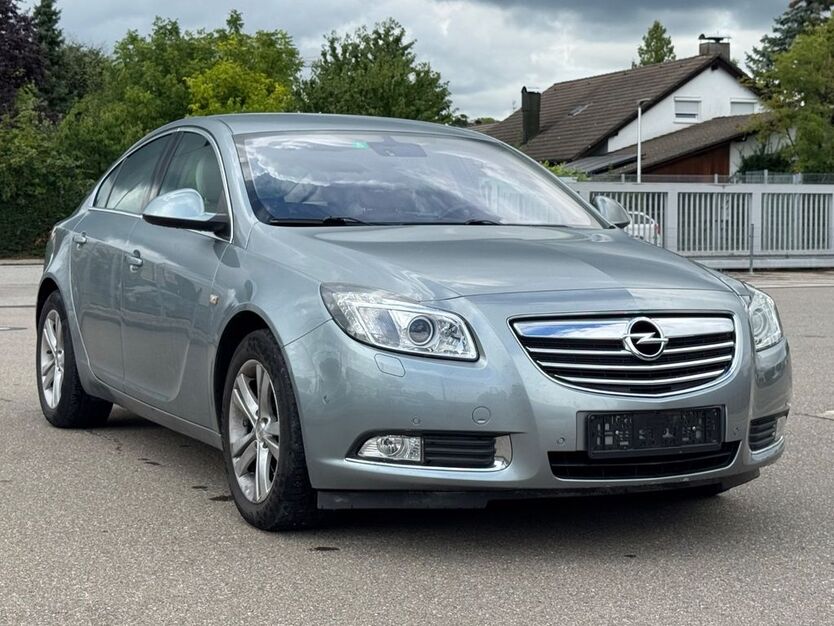 Opel Insignia 118.000 km 8.990 € Meckenbeuren 88074