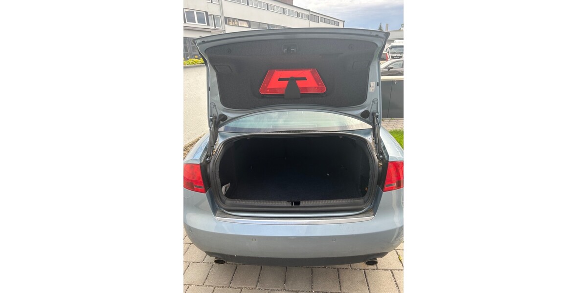 Audi A4 112.000 km 6.000 &euro; München 80313