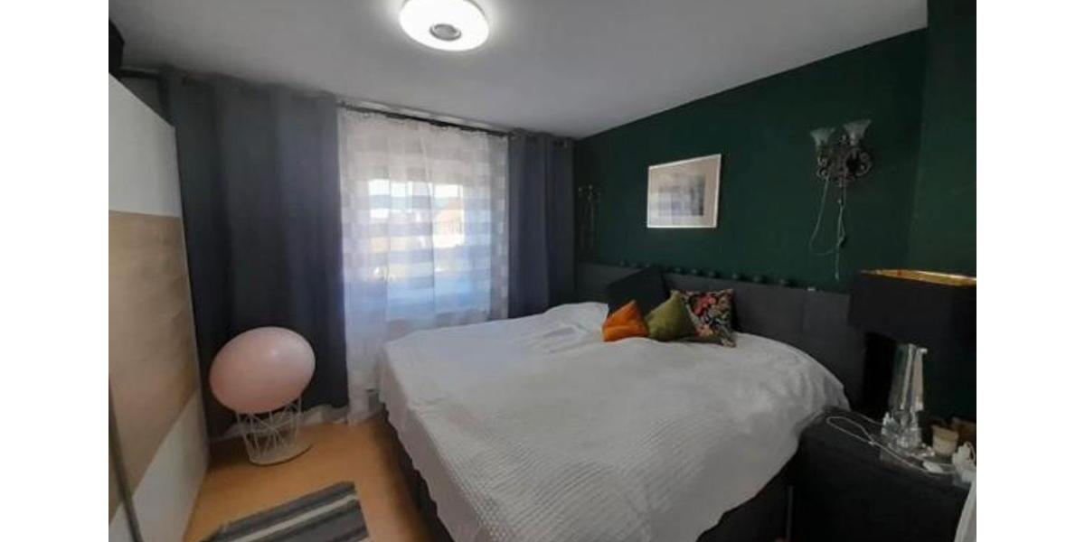 Etagenwohnung Stadtoldendorf - 6 Zimmer, 120 m&sup2;, 150.000&euro; | Angebot:26962140