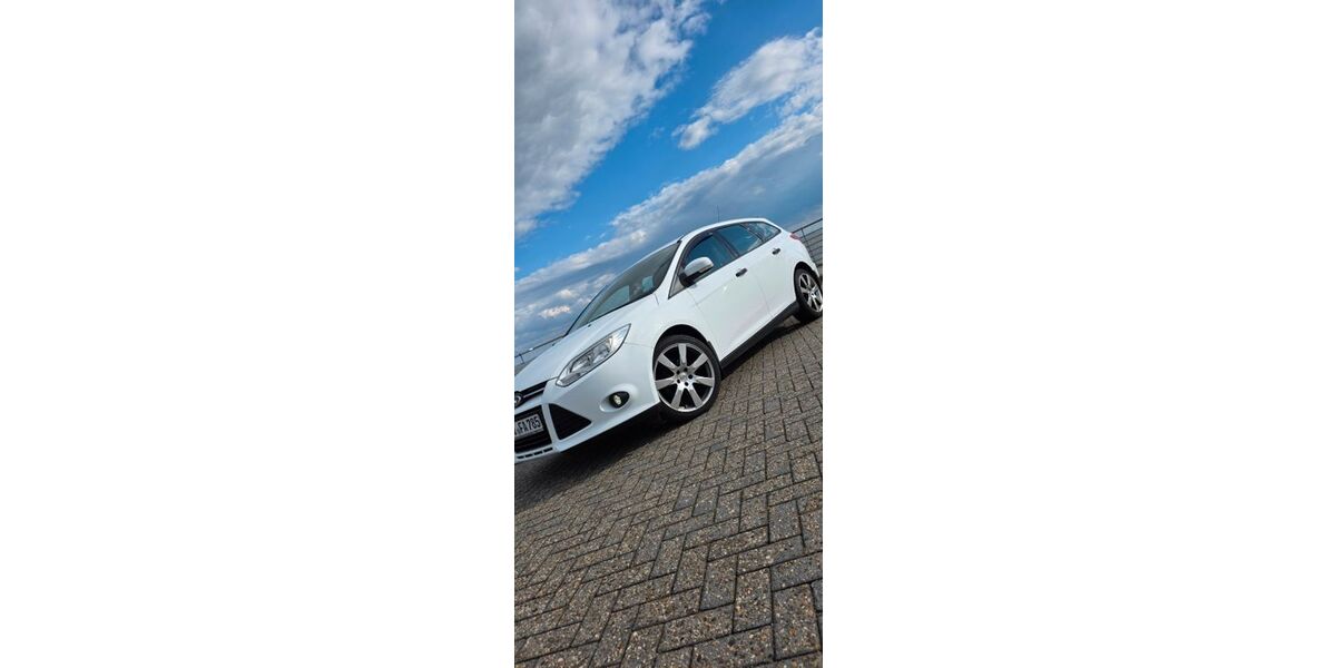 Ford Focus 214.303 km 1.900 &euro; Wilhelmshaven 26388