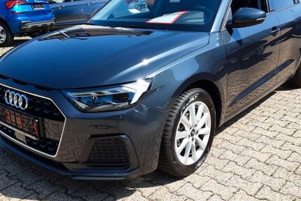 Audi A1 15.700 km 20.490 &euro; Monschau (bei Aachen) 52156