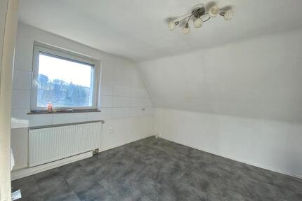 Renoviere 2-ZKB in Herchweiler zu vermieten