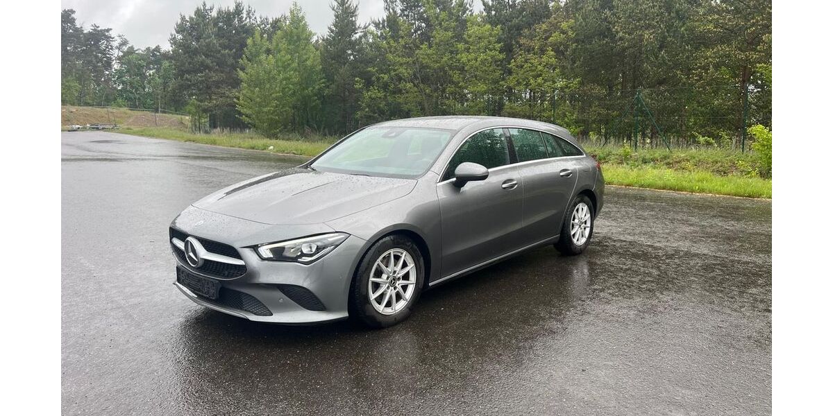 Mercedes-Benz CLA 180 144.000 km 12.900 &euro; Berlin 12347
