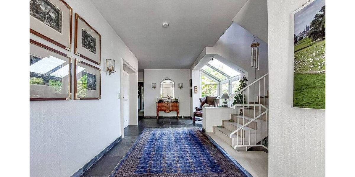Einfamilienhaus Offenburg Nordoststadt - 9 Zimmer, 348 m&sup2;, 1.190.000&euro; | Angebot:26820465