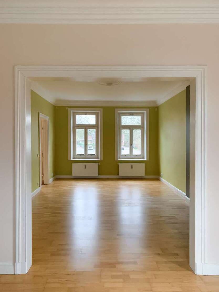 Ihr exklusives Kaufangebot - Charmante, großzügige 2-Zimmer-Wohnung in stilvoller Stadtvilla 2 zimmer