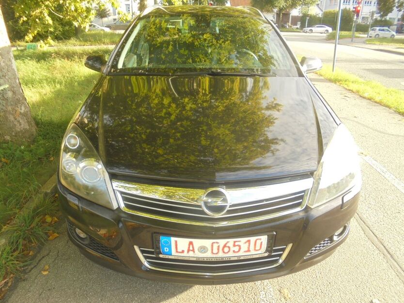 Opel Astra 99.045 km 5.950 € Landshut 84034