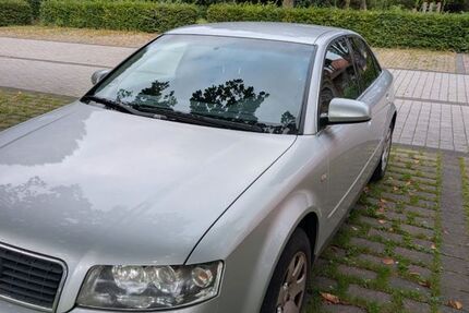 Audi A4 233.000 km 600 &euro; Paderborn 33100