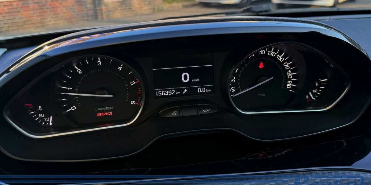 Peugeot 208 Allure*GT-Line*Pano*U-Connect*SHZ*R-Cam* 156.392 km 8.280 &euro; Berlin 13187