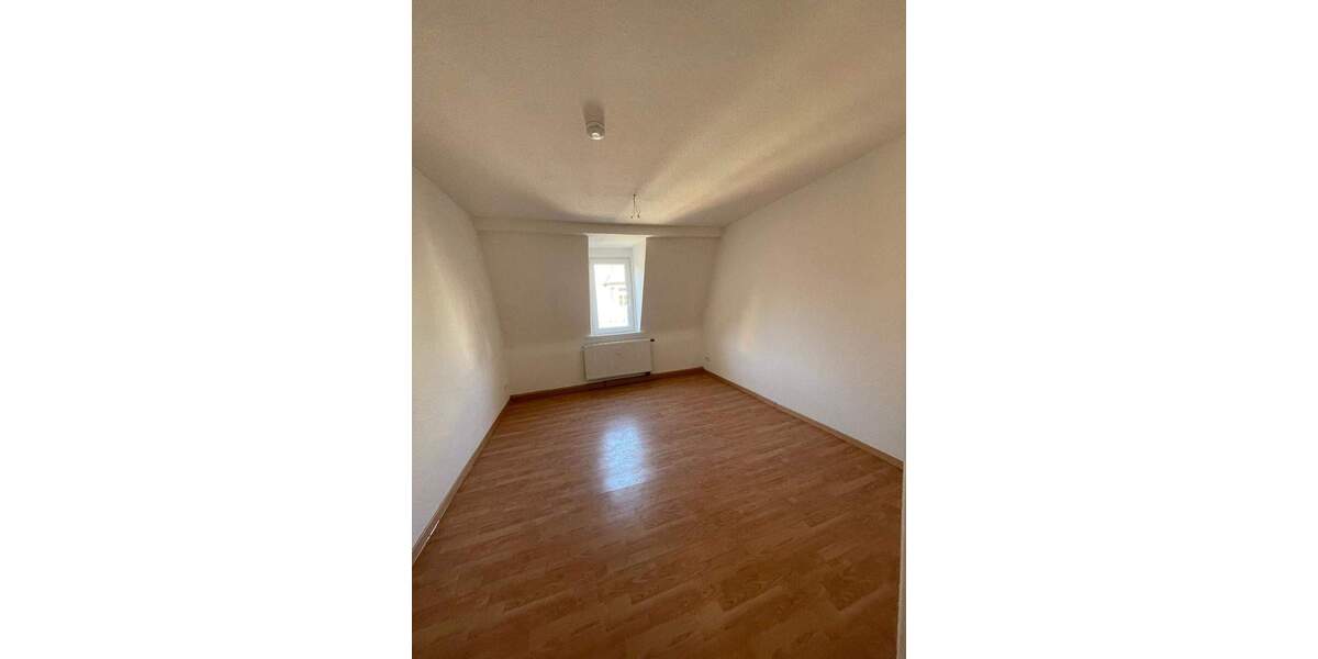 Etagenwohnung Jena West - 4 Zimmer, 90 m&sup2;, 1.272&euro; | Angebot:25386919