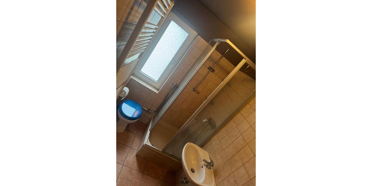 Zwei Wohnungen. Toplage. Nachhaltige Rendite. Siegen-Wellersberg. 4 zimmer