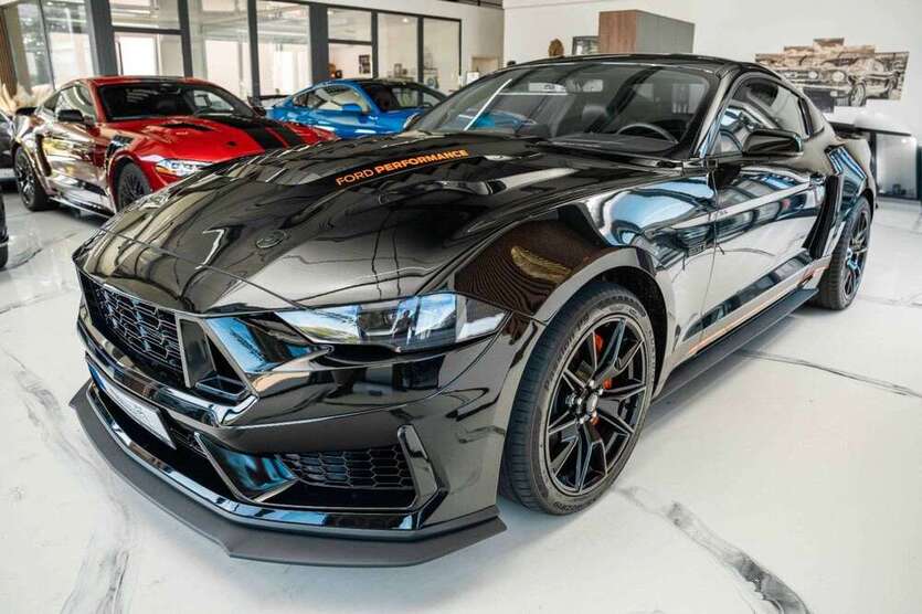 Ford Mustang 48.333 km 33.490 € Quakenbrueck 49610