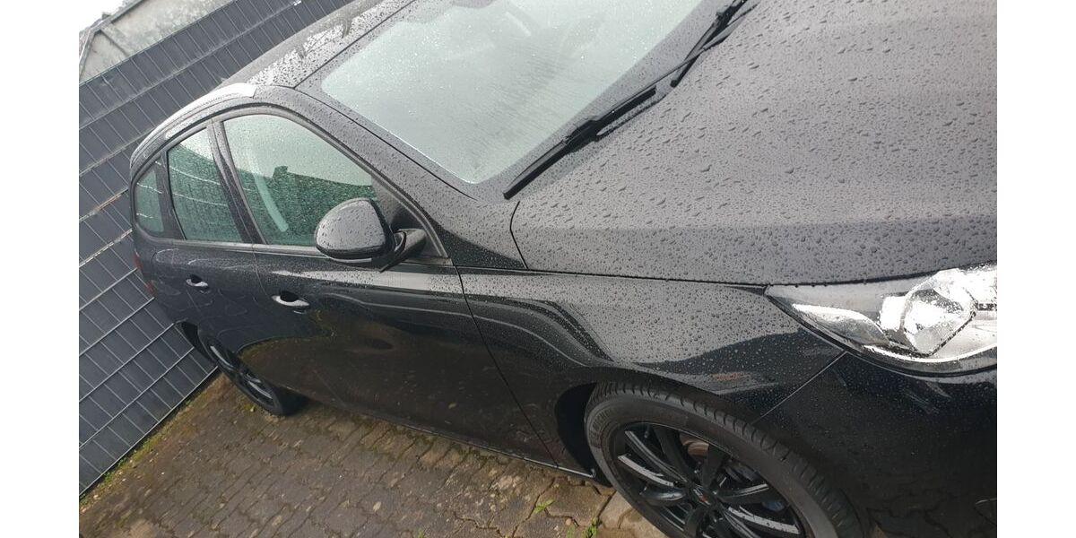 Peugeot 308 200.000 km 6.300 &euro; Weisenbach 76599