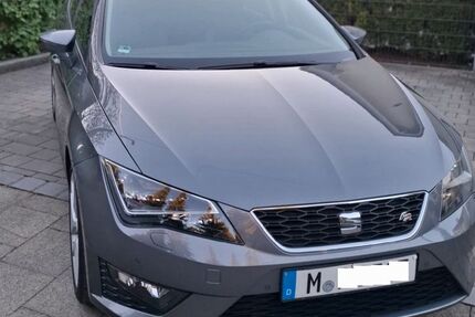 Seat Leon 93.500 km 11.500 &euro; Grasbrunn 85630