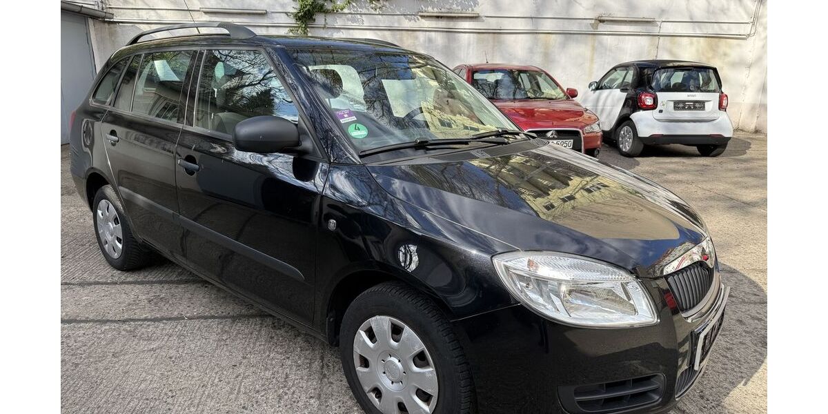 Skoda Fabia 176.500 km 1.500 &euro; Berlin 10247