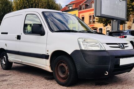 Peugeot Partner 153.000 km 2.900 € Saarbrücken 66115