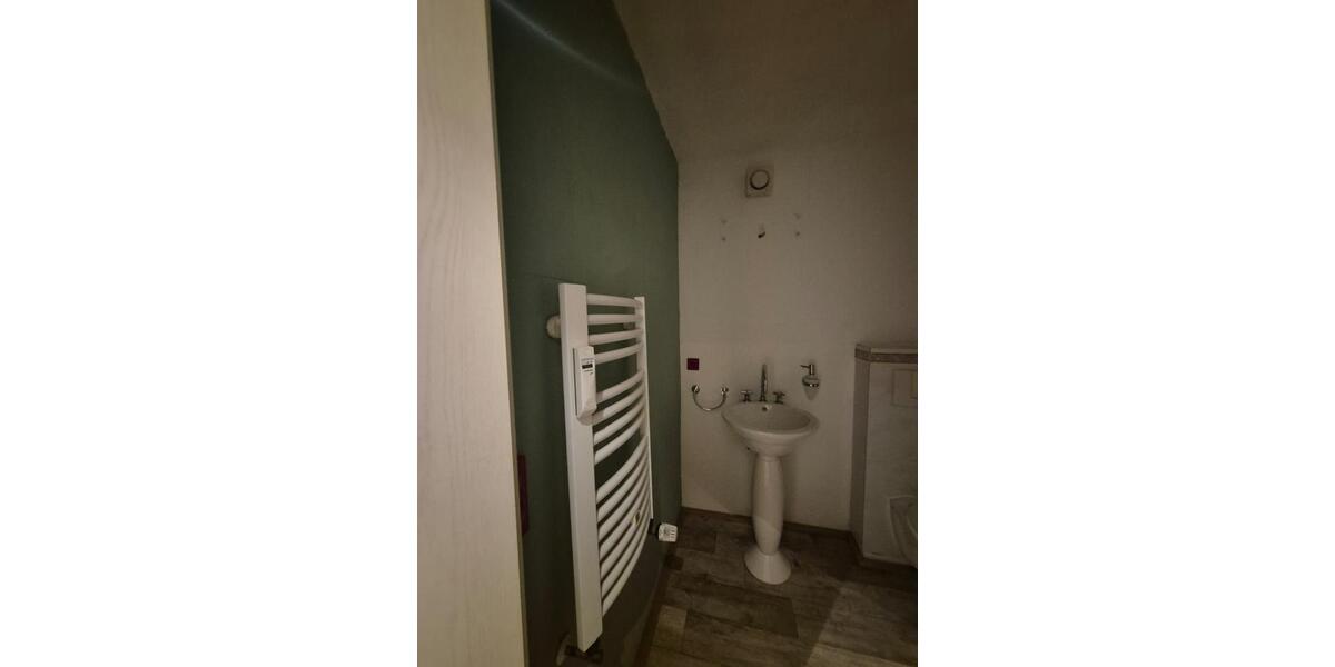Dachgeschoßwohnung Treffurt - 2 Zimmer, 120 m&sup2;, 660&euro; | Angebot:26087134