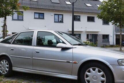 Opel Vectra 127.000 km 1.899 &euro; Putzbrunn 85640