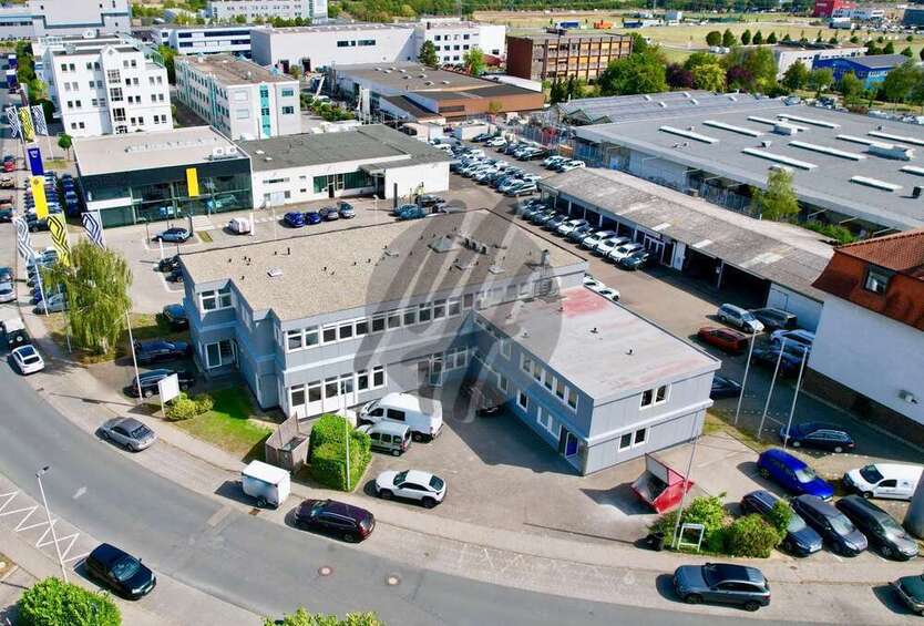 Büro in Friedrichsdorf 9.800 € 1090 m²