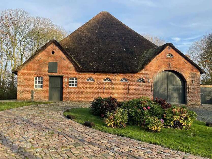 Haus zum Kaufen in Tönning 1.495.000 € 275.19 m²