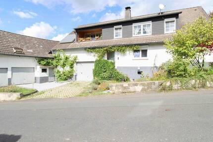 Haus Büdingen Rinderbügen - 8 Zimmer, 234 m&sup2;, 271.000&euro; | Angebot:26218925
