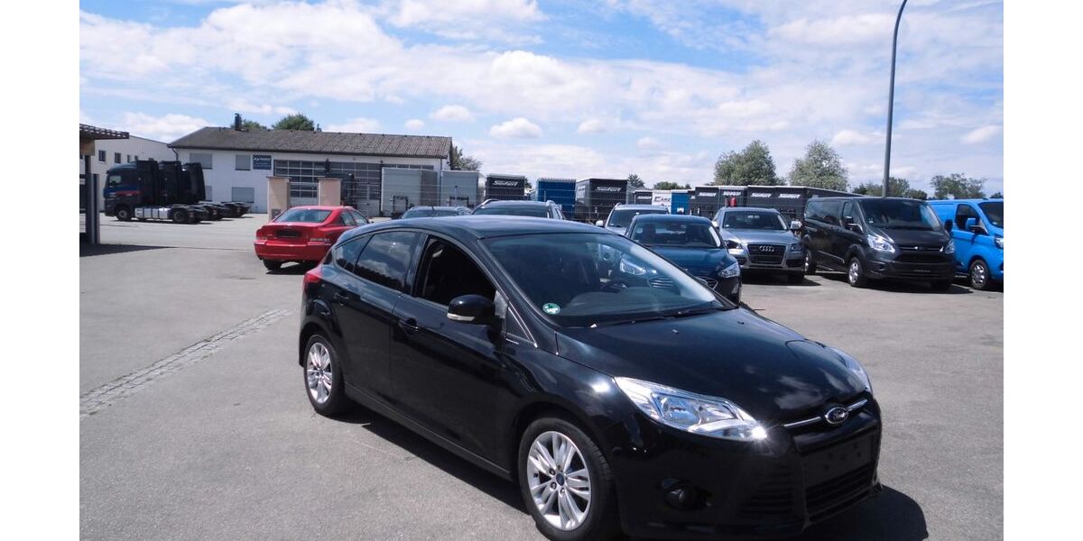 Ford Focus 185.232 km 2.750 &euro; Burgau 89331