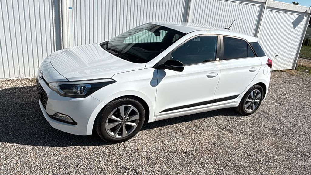 Hyundai i20 100.000 km 8.970 &euro; Dürrlauingen / Ortsteil Mindelaltheim 89350