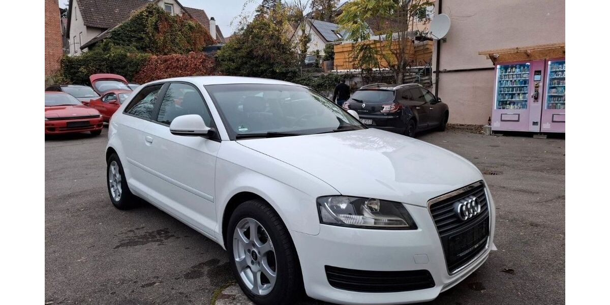 Audi A3 215.000 km 3.450 &euro; Stuttgart 70378