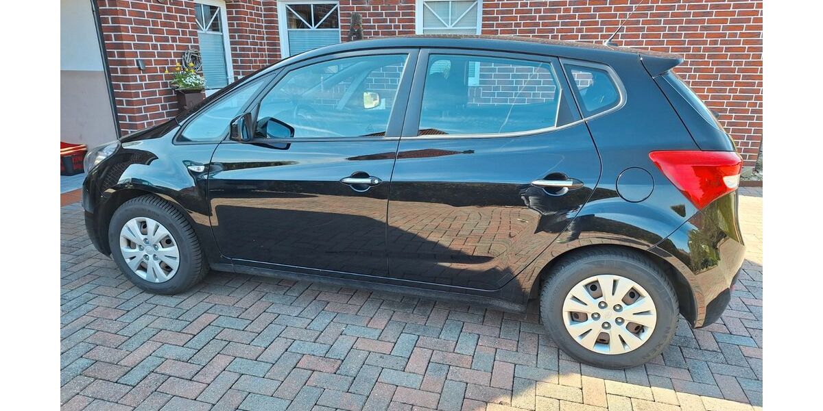Hyundai ix20 153.000 km 4.900 &euro; Surwold 26903