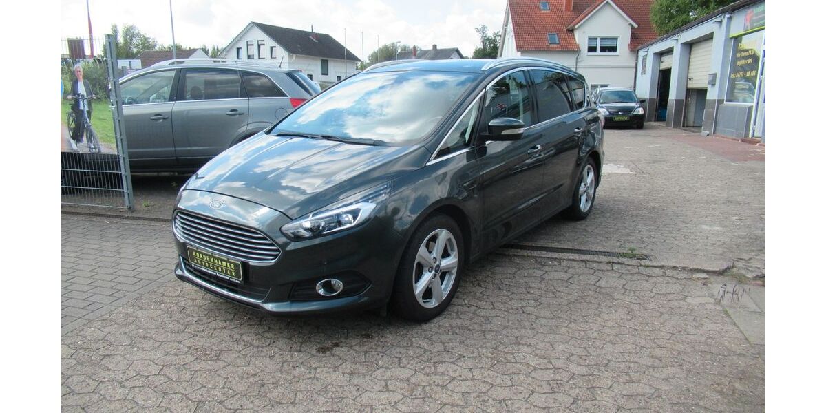 Ford S-Max 82.000 km 15.750 &euro; Nordenham 26954