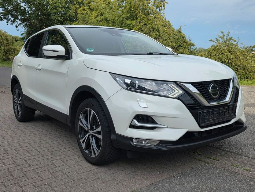 Nissan Qashqai 72.079 km 15.900 € Osdorf 24251