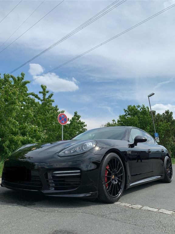Porsche Panamera 130.000 km 46.900 € Fürth 90766