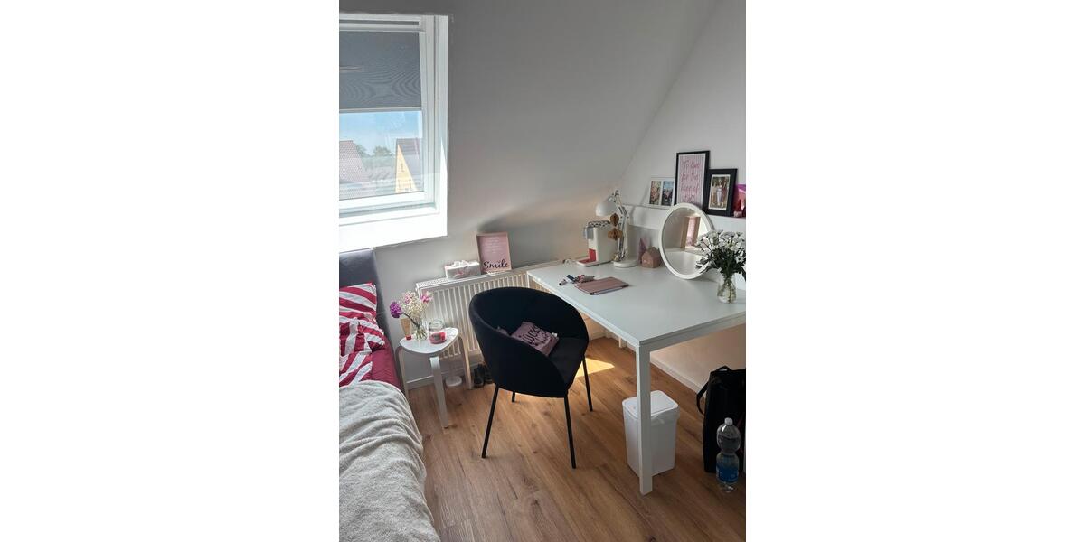 Dachgeschoßwohnung Stuttgart Bad Cannstatt - 1 Zimmer, 11 m&sup2;, 525&euro; | Angebot:26356548