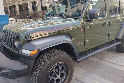 Jeep Wrangler 15.000 km 54.800 &euro; München, Landeshauptstadt 80802