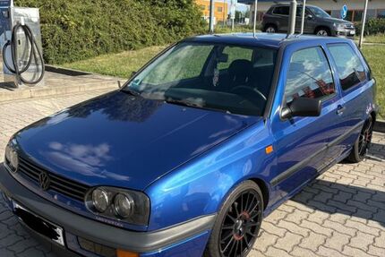 VW Golf 210.000 km 3.999 &euro; Bautzen 02625