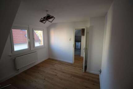 Haus Stuttgart Stuttgart-Süd - 9 Zimmer, 163 m&sup2;, 525.000&euro; | Angebot:25079061