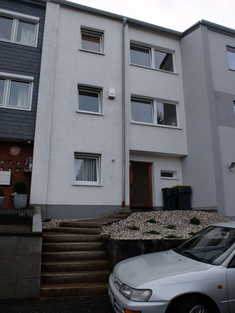 Haus zum Mieten in Iserlohn 880 € 120 m²