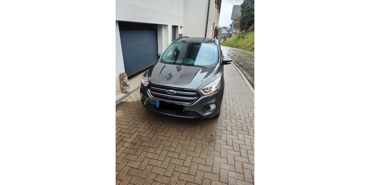 Ford Kuga 110.000 km 16.999 &euro; Hasel 79686