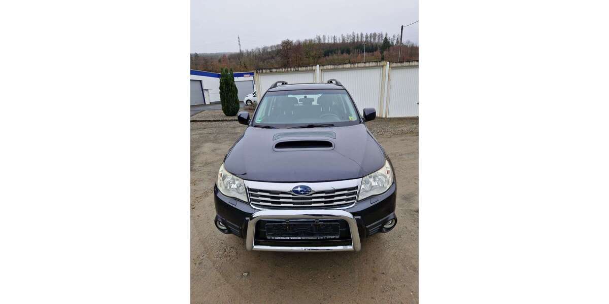 Subaru Forester 177.800 km 3.200 &euro; Kreuztal 57223